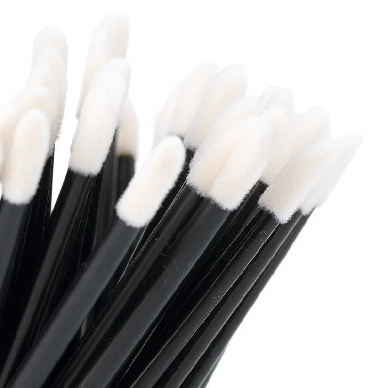 Disposable lip brush set with 100pcs eyelash extension and makeup applicator wands